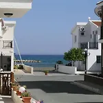 شقة وفيلات فيليبو بيتش لارنكا