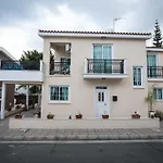 وفيلات فيليبو بيتش