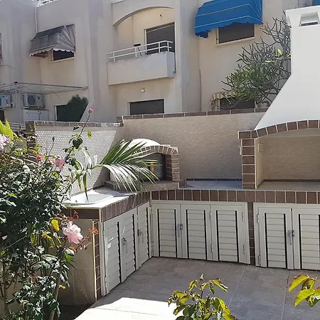 Apartman Philippou & *