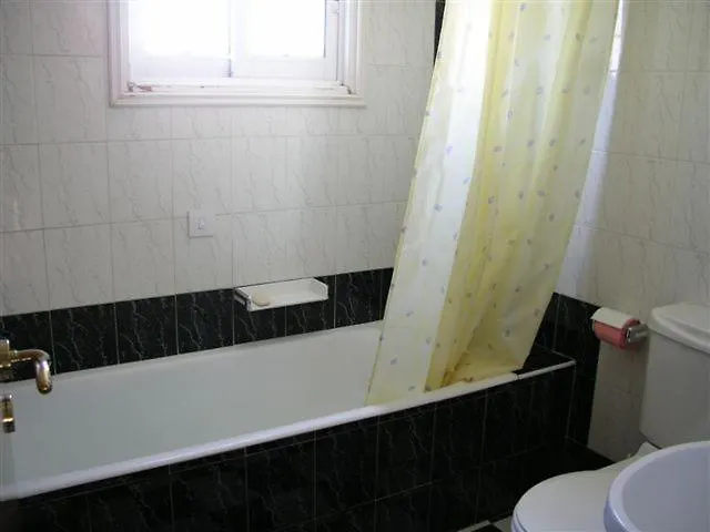 Philippou & アパート *