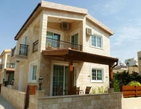 Philippou & ラルナカ