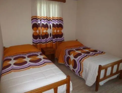 アパート Philippou & *