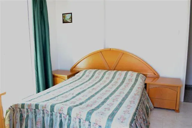 アパート Philippou & *